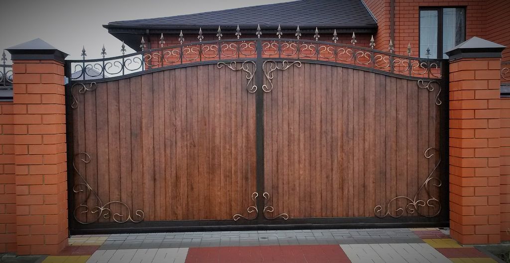 Купить простые ворота для дома: советы по выбору, установке и уходу в Северске от 33024 руб | ВоротМастер-Свк